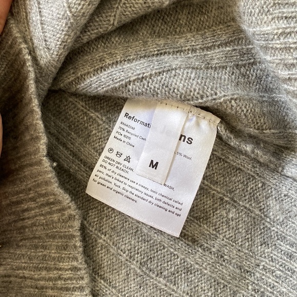 Reformation Cashmere Sweater - Picture 7 of 12